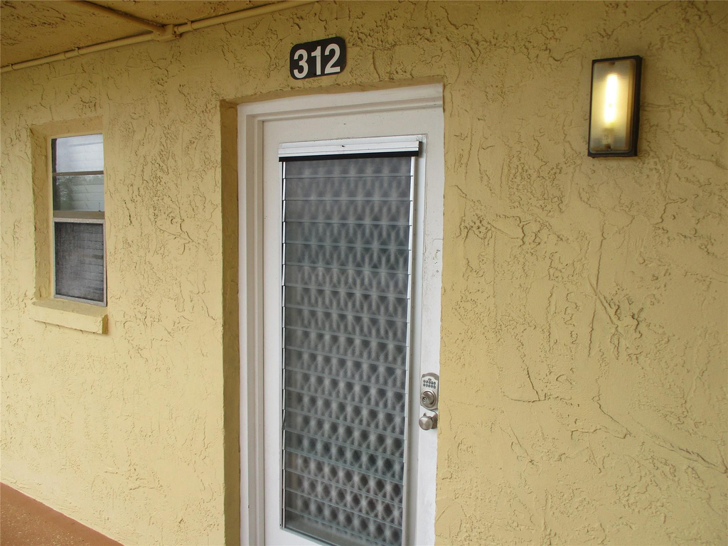 9273 Sw 8th Street - Photo 4
