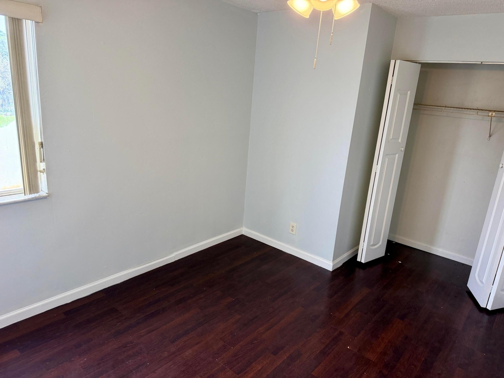 2217 Nw 56th Avenue - Photo 23