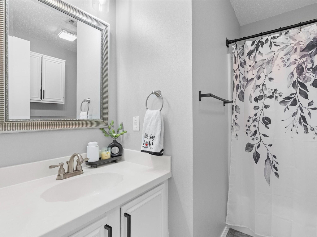 616 Renaissance Place - Photo 5
