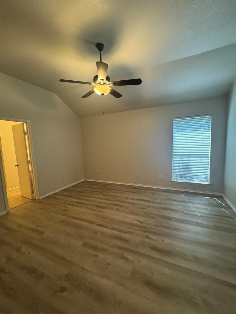 2211 Brookview Drive - Photo 5