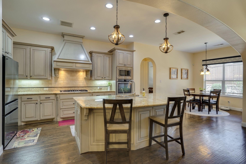 1604 Woodrose Court - Photo 9