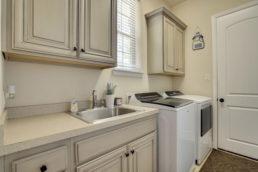 1604 Woodrose Court - Photo 34