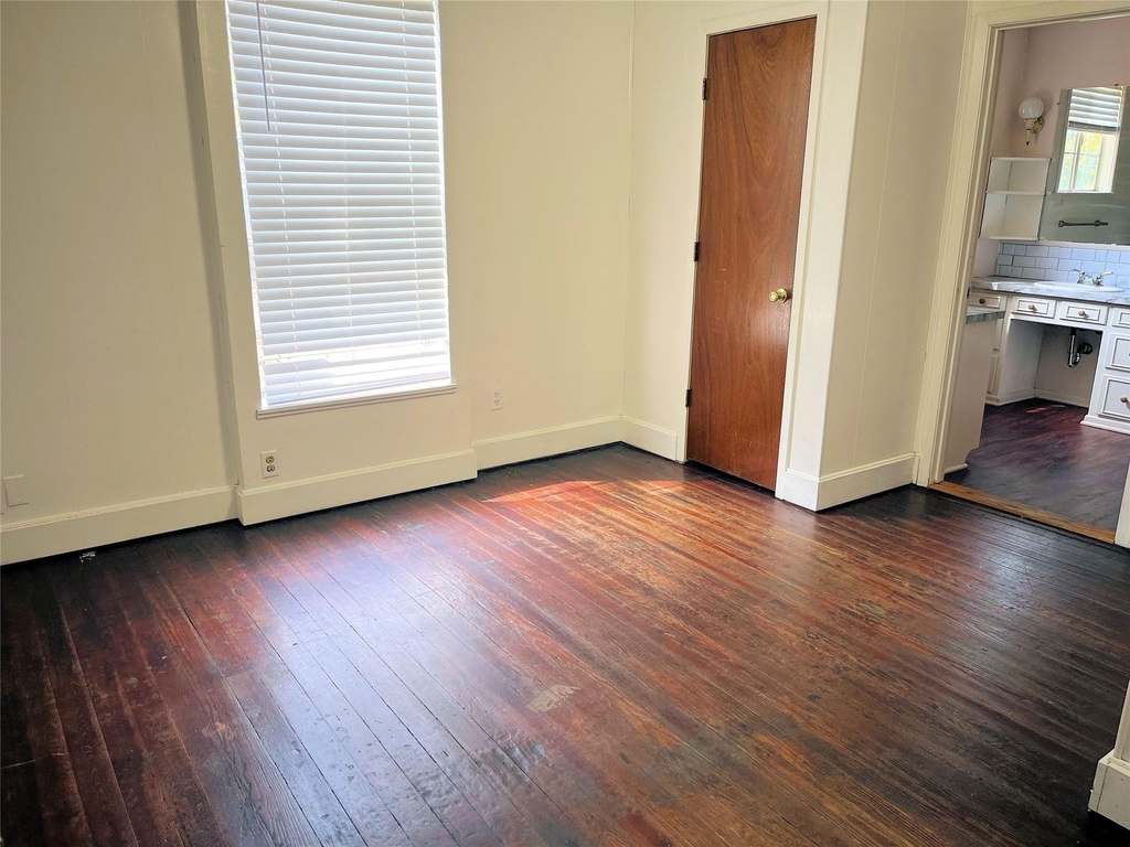 209 Mission Street - Photo 8