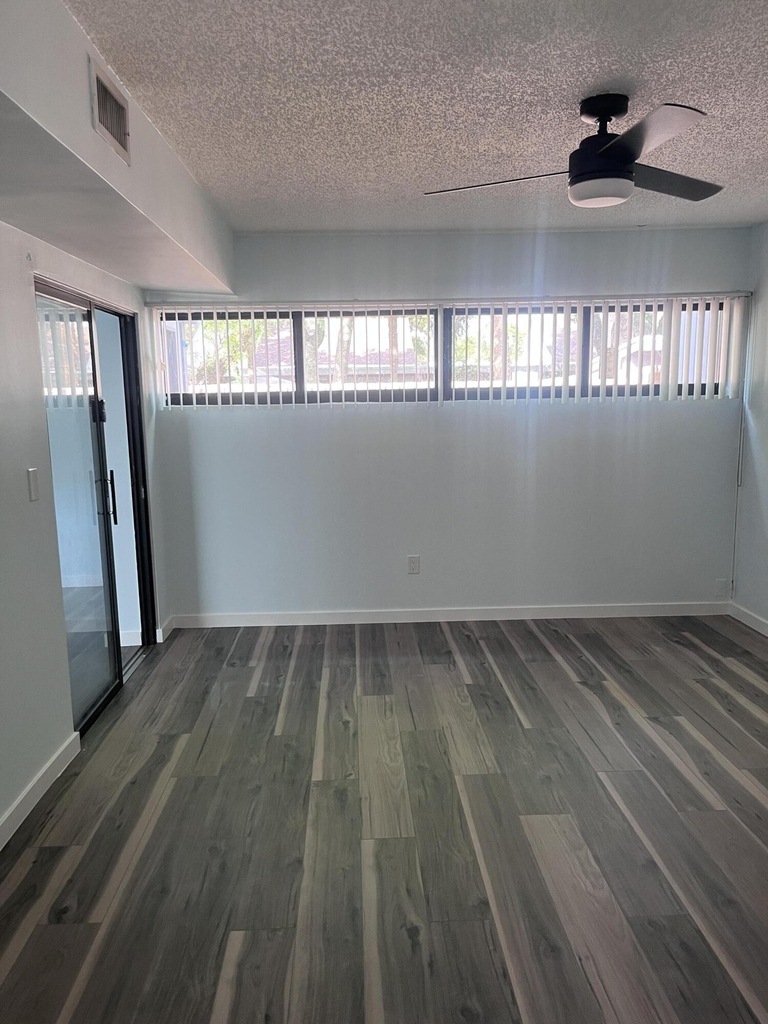 1737 Nw 73rd Avenue - Photo 10