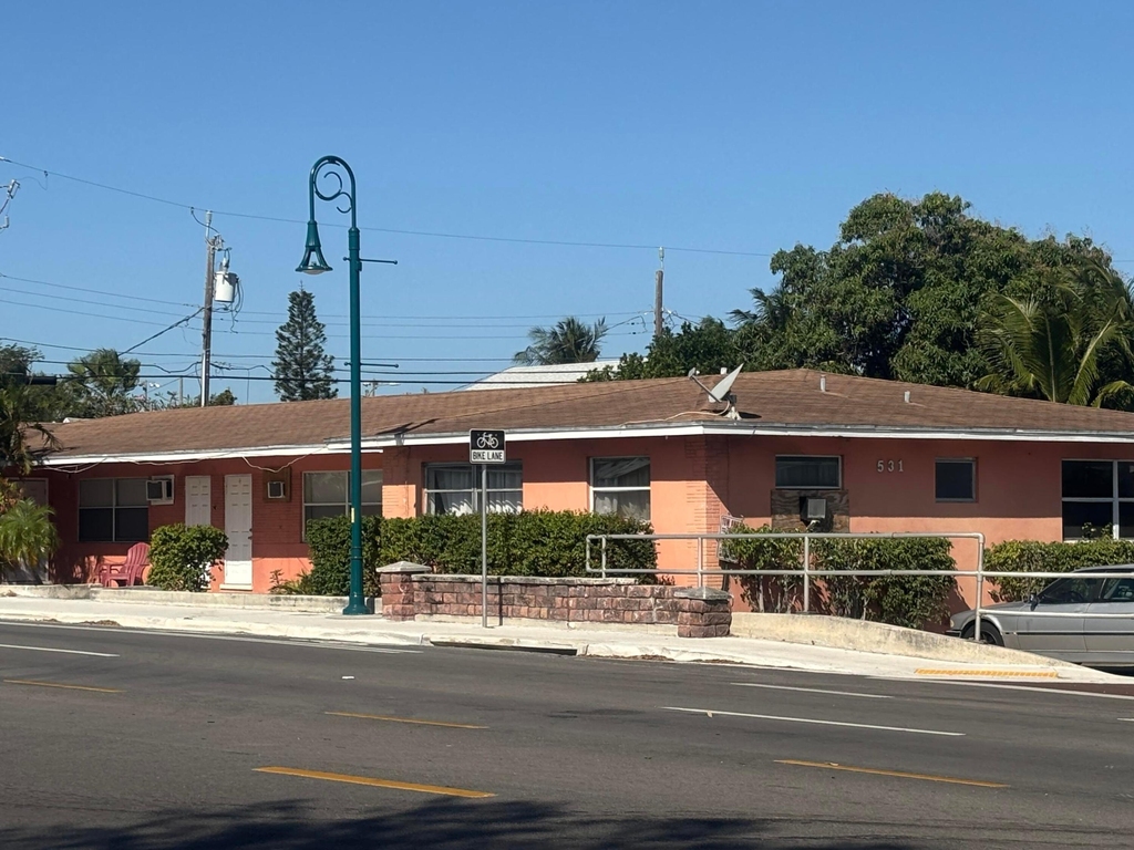 531 S C Street - Photo 0