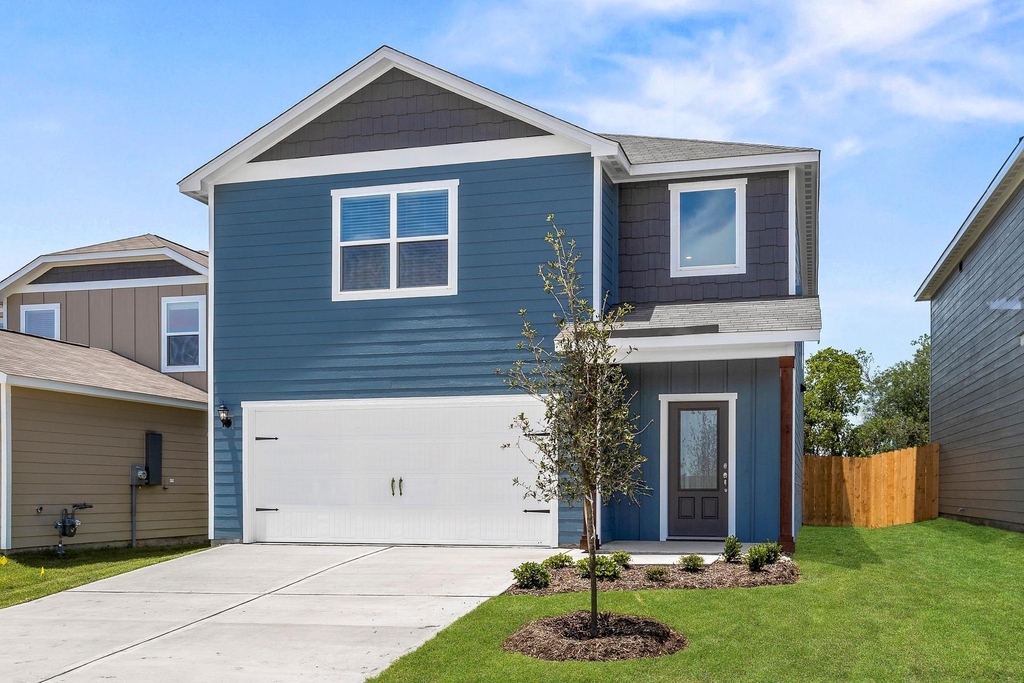 2052 Braveheart Drive - Photo 0