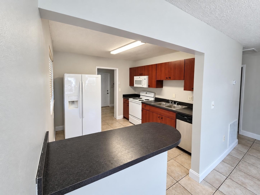 5751 Sw 37th Street - Photo 1