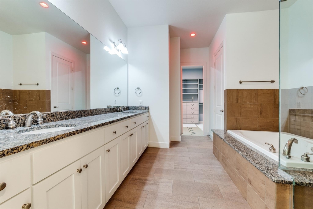 3210 Carlisle Street - Photo 6