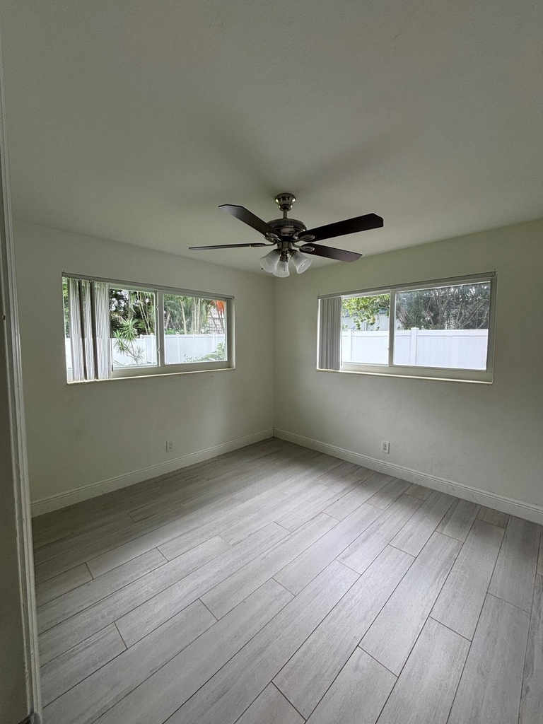 80 Nw 3rd Court - Photo 3