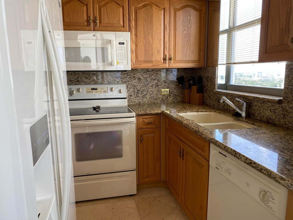 1010 S Ocean Boulevard - Photo 19