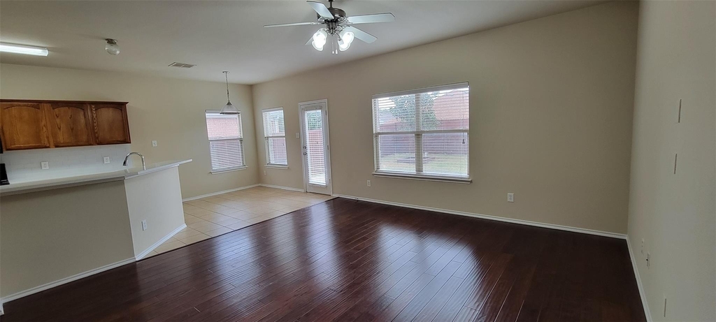 9509 Crooked Cat Drive - Photo 15