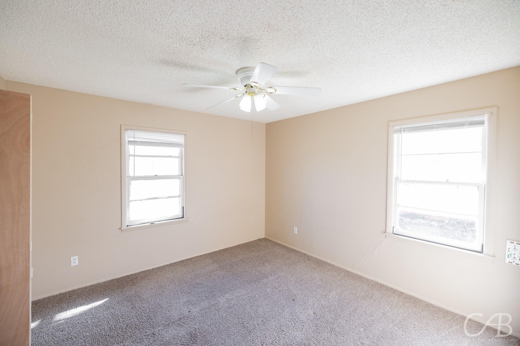 3218 Post Oak Road - Photo 7