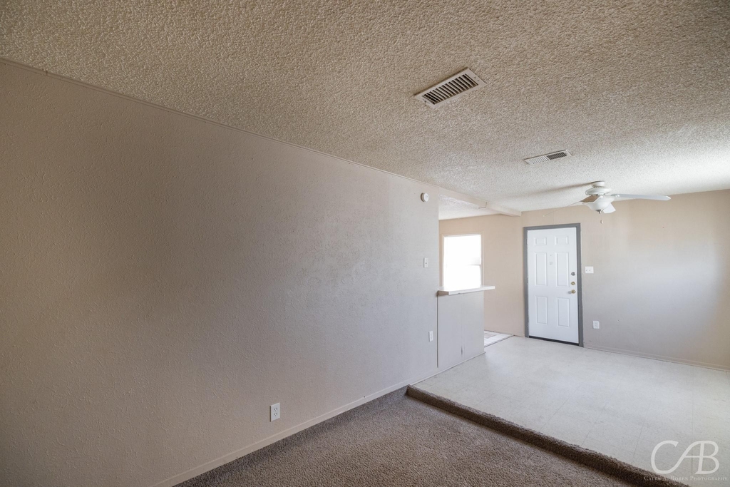 3218 Post Oak Road - Photo 20