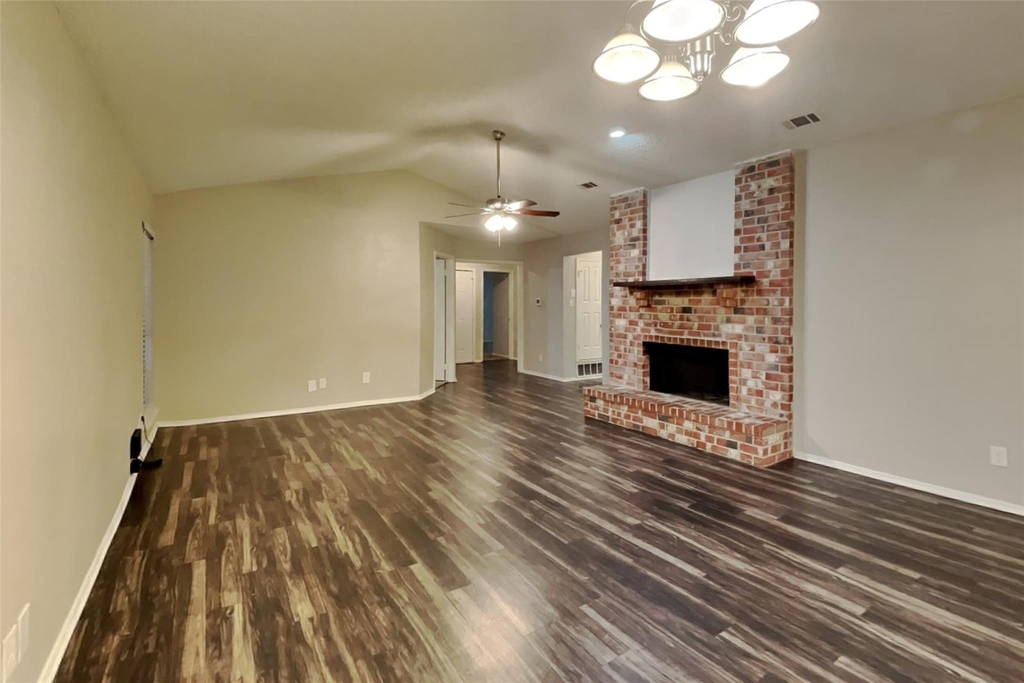2602 Lake Valley Drive - Photo 3