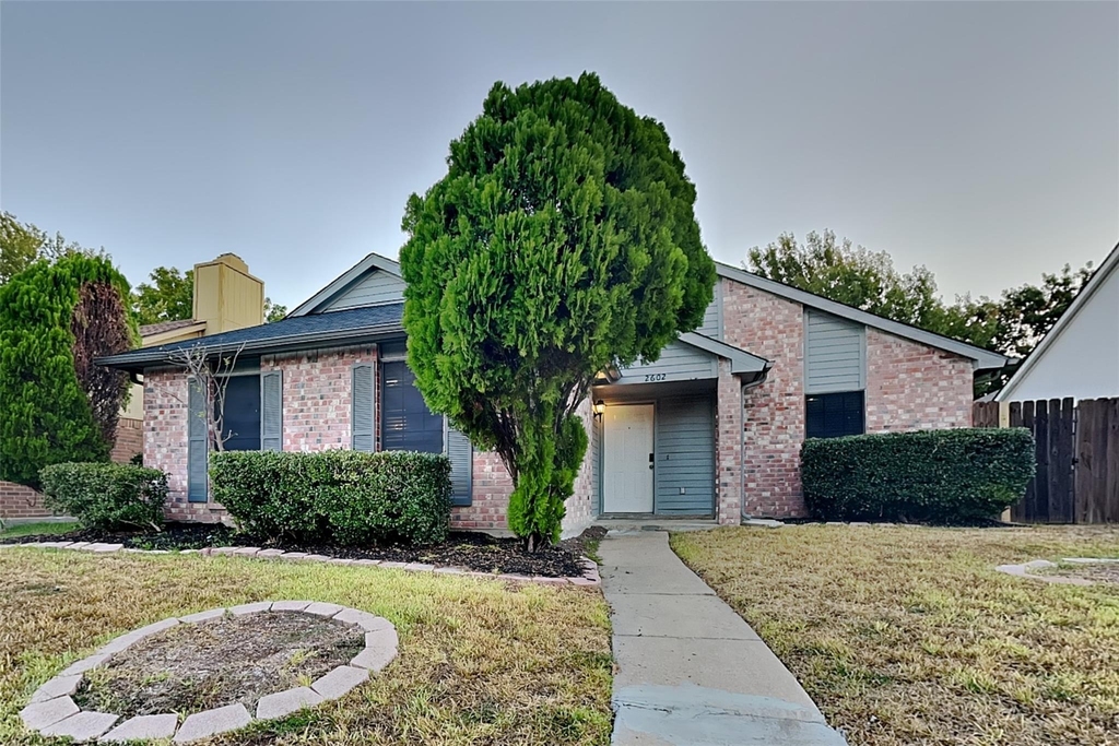 2602 Lake Valley Drive - Photo 0