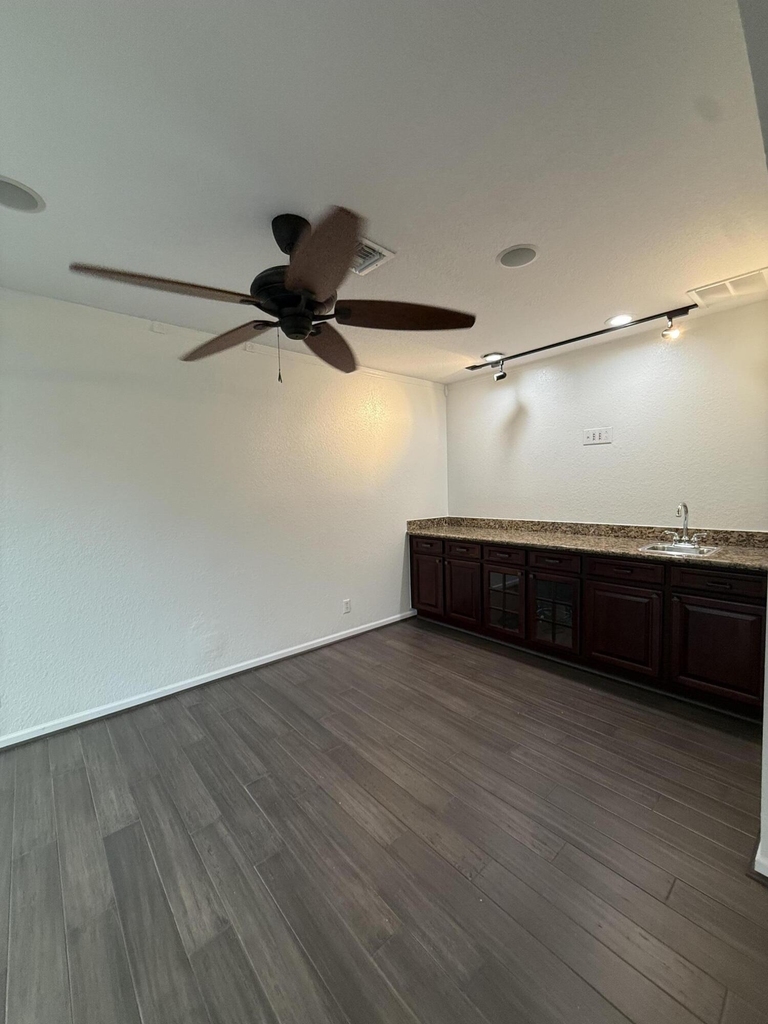 307 Berenger Walk - Photo 36