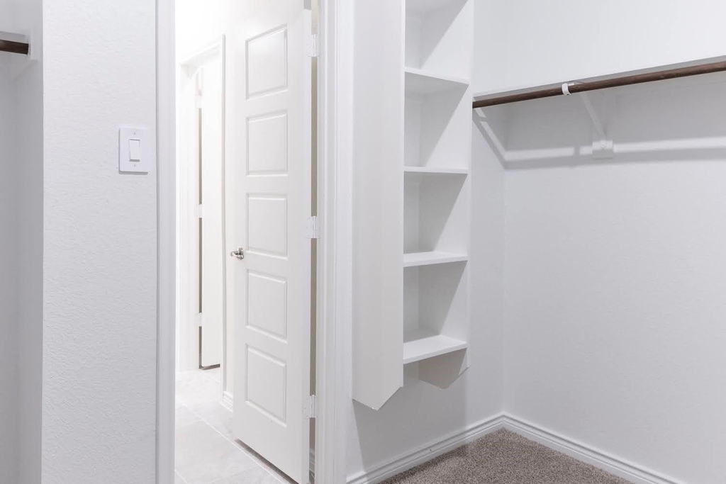 1305 Silent Peak Drive - Photo 21