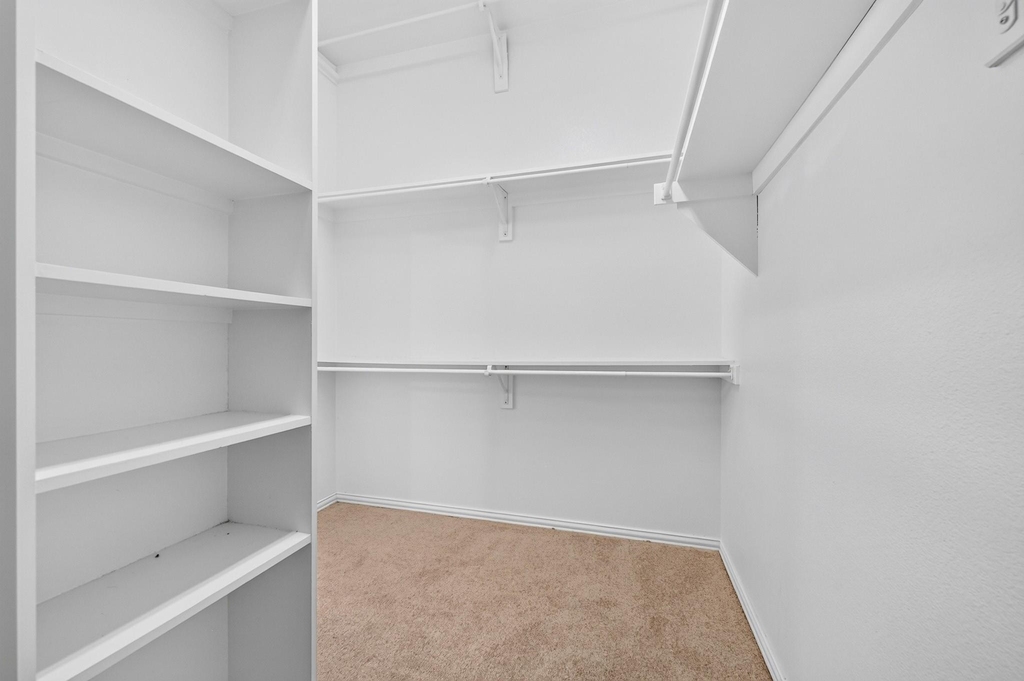 10906 Ascot Drive - Photo 18