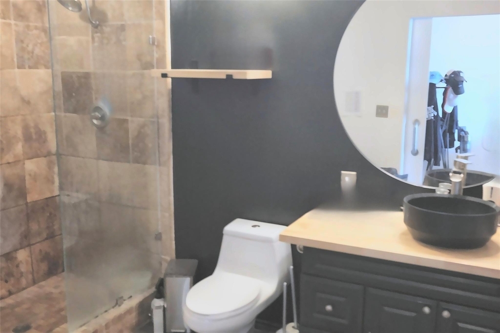 1122 Jackson Street - Photo 18