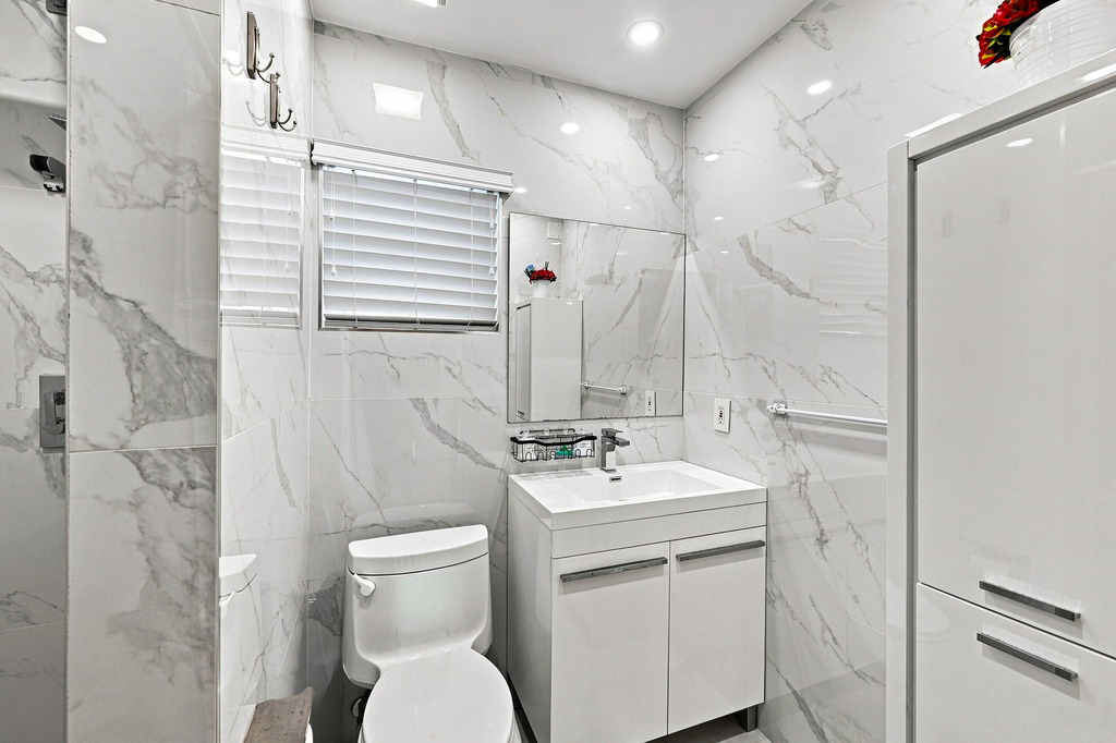 16820 Sw 108th Avenue - Photo 24