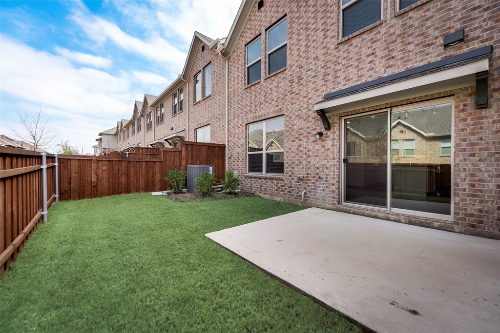 2709 Splendor Drive - Photo 23