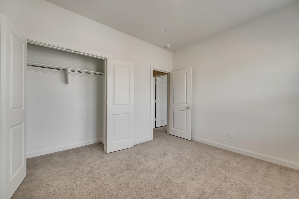 2709 Splendor Drive - Photo 21