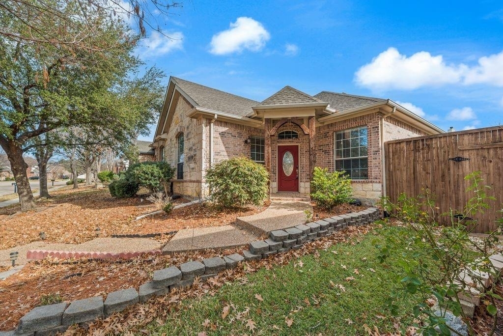 5544 Hidden Creek Lane - Photo 2