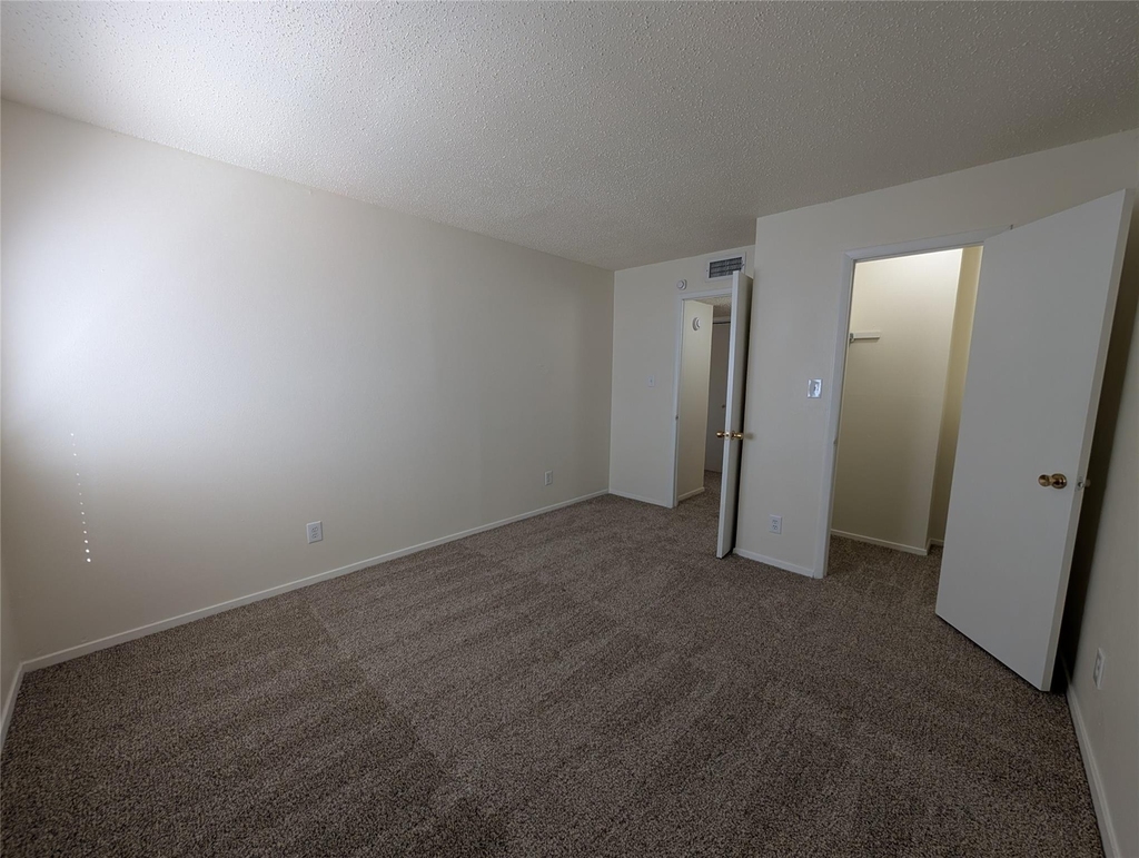 7431 Holly Hill Drive - Photo 14