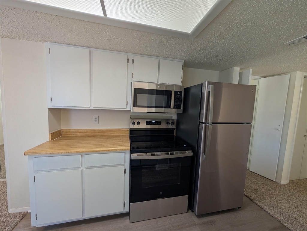 7431 Holly Hill Drive - Photo 6