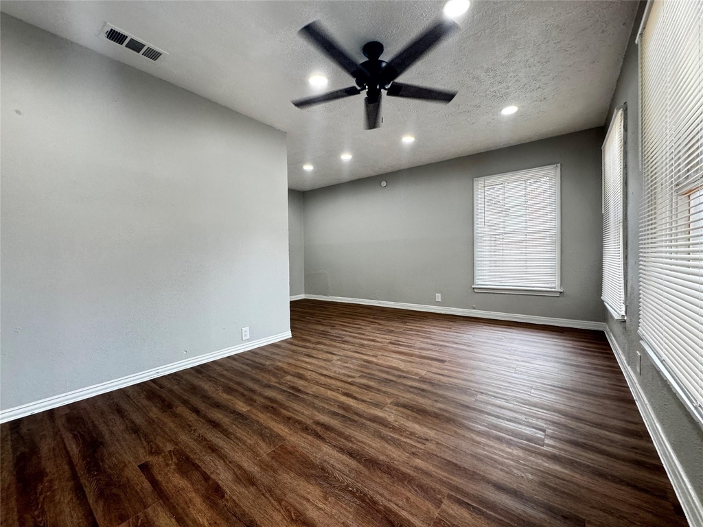 6338 Belgrade Avenue - Photo 2