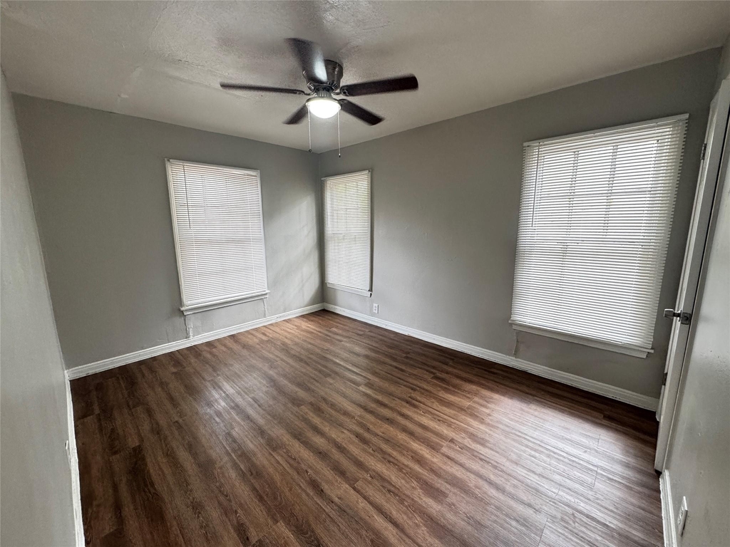 6338 Belgrade Avenue - Photo 10