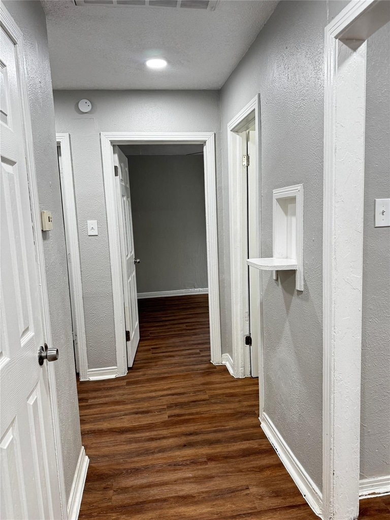 6338 Belgrade Avenue - Photo 9
