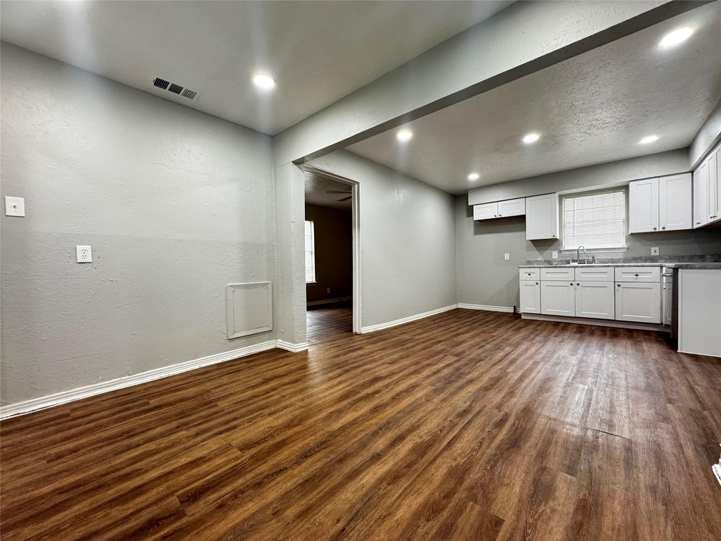 6338 Belgrade Avenue - Photo 7