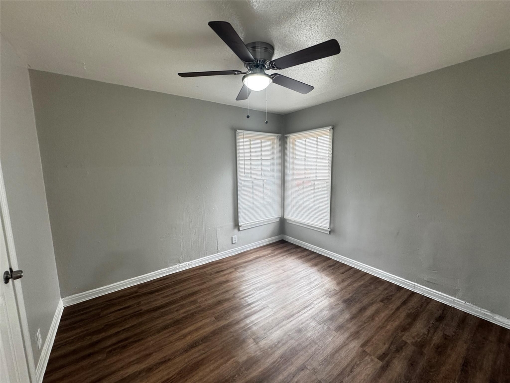 6338 Belgrade Avenue - Photo 11