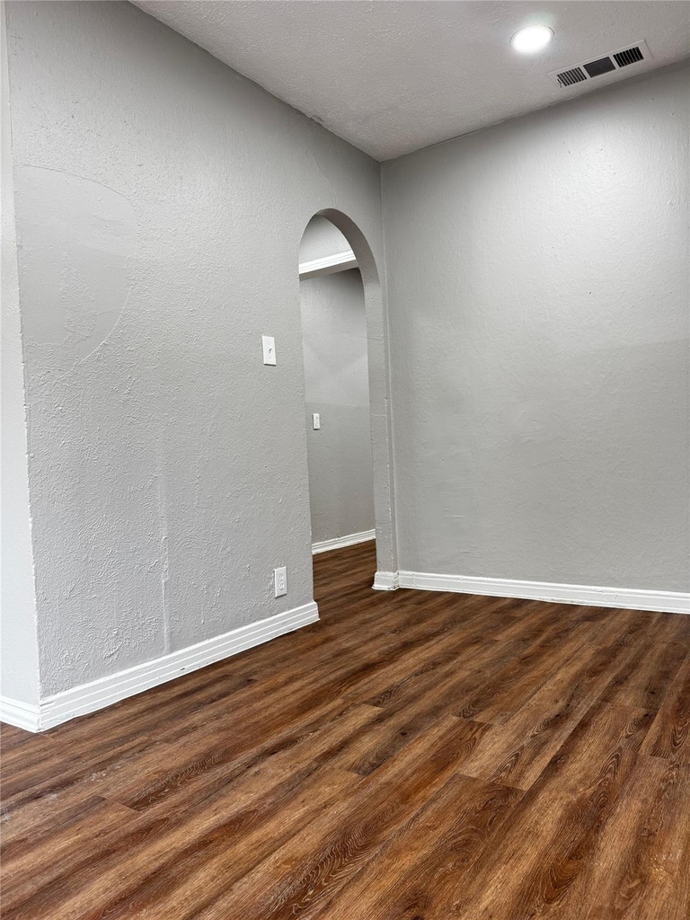 6338 Belgrade Avenue - Photo 4