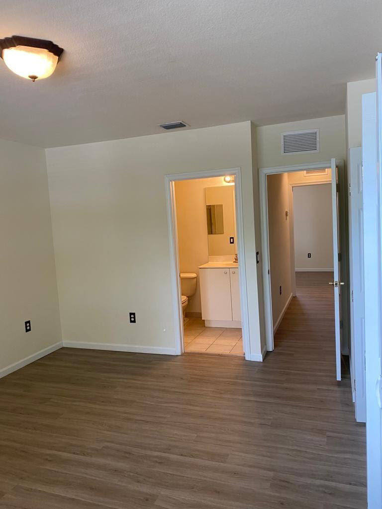2766 Sw 82nd Avenue - Photo 11