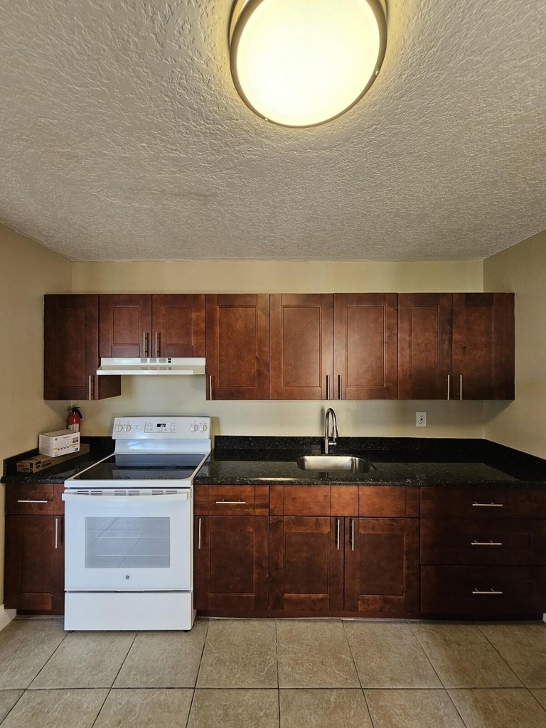1200 W Blue Heron Boulevard - Photo 0