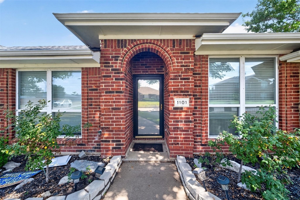 1101 Boyd Drive - Photo 1