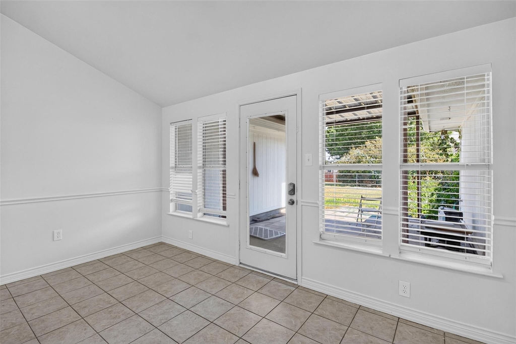 1101 Boyd Drive - Photo 6