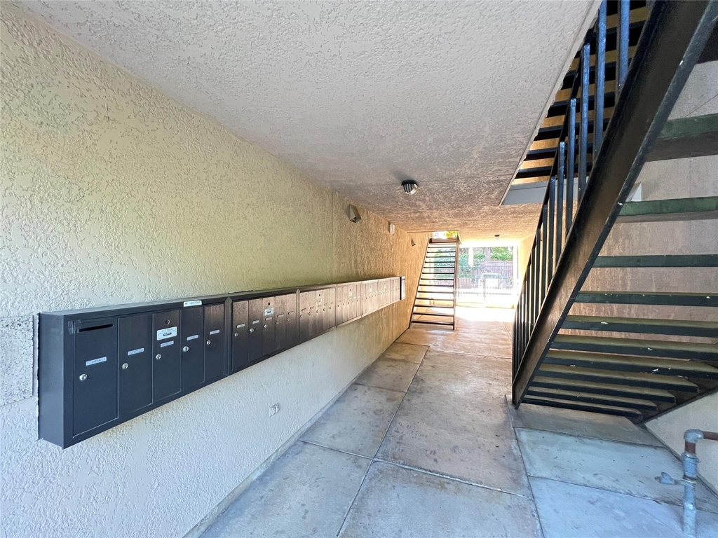 4044 Buena Vista Street - Photo 5