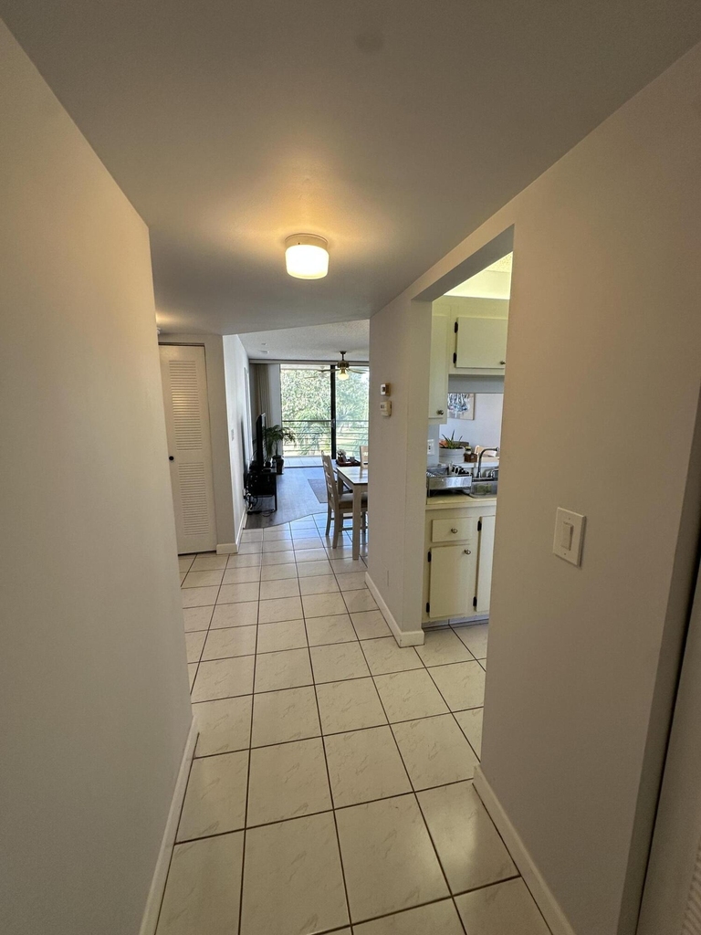 3138 Via Poinciana - Photo 1
