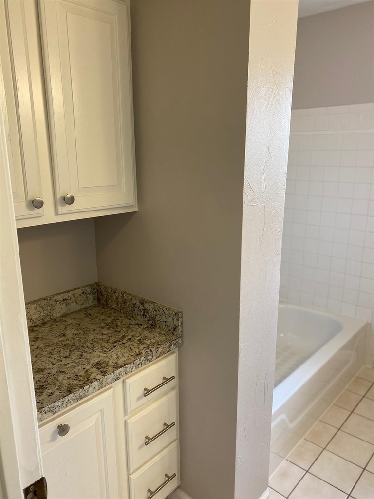1213 Mary Drive - Photo 9