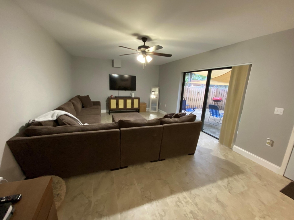 137 Heritage Way - Photo 1