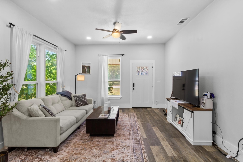 2200 N Beaton Street - Photo 1