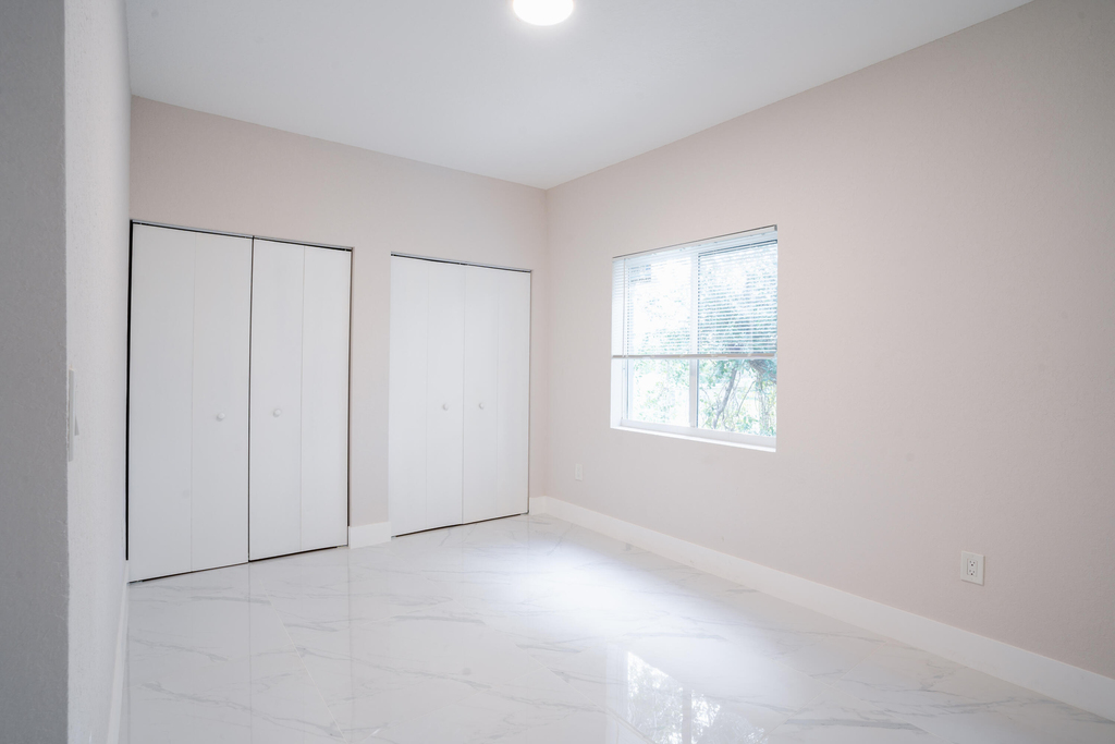 2284 Nw 82nd Street - Photo 9