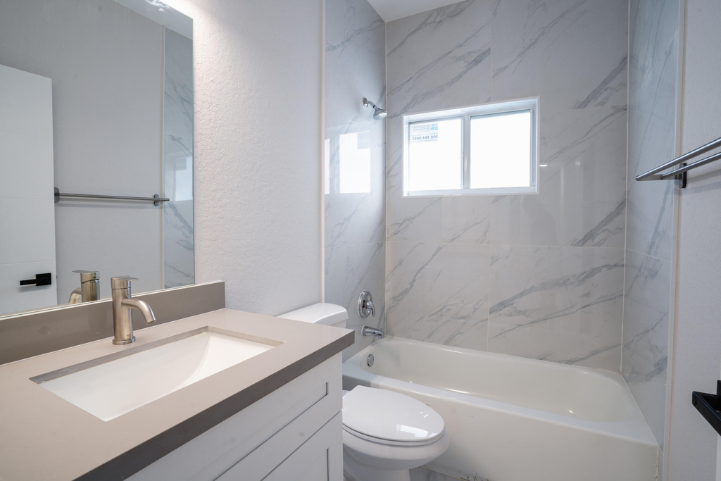 2284 Nw 82nd Street - Photo 16