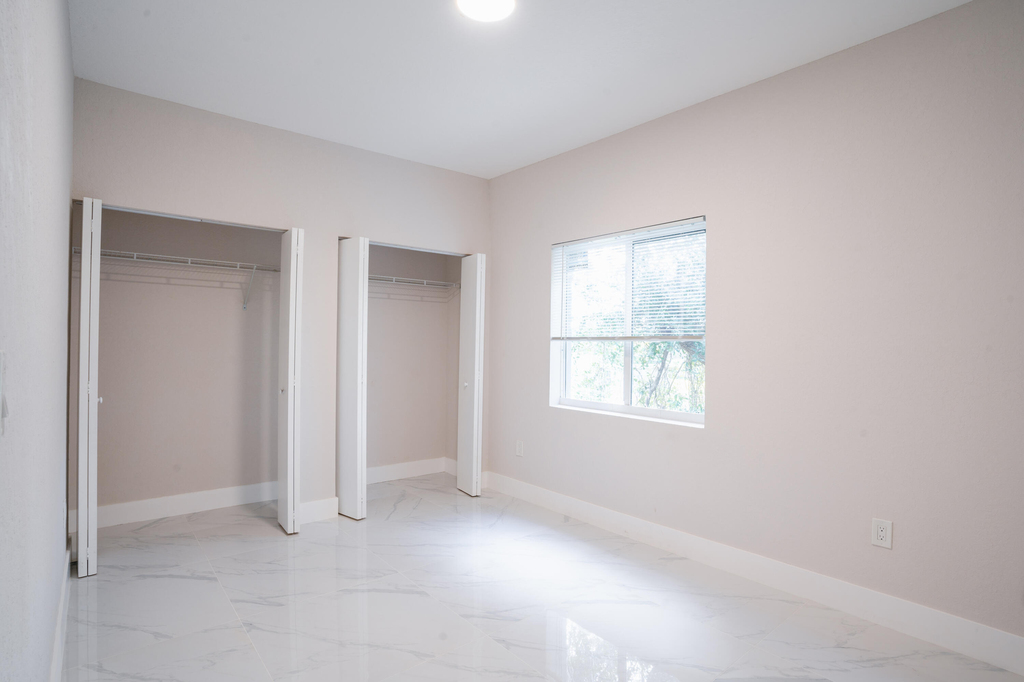 2284 Nw 82nd Street - Photo 8
