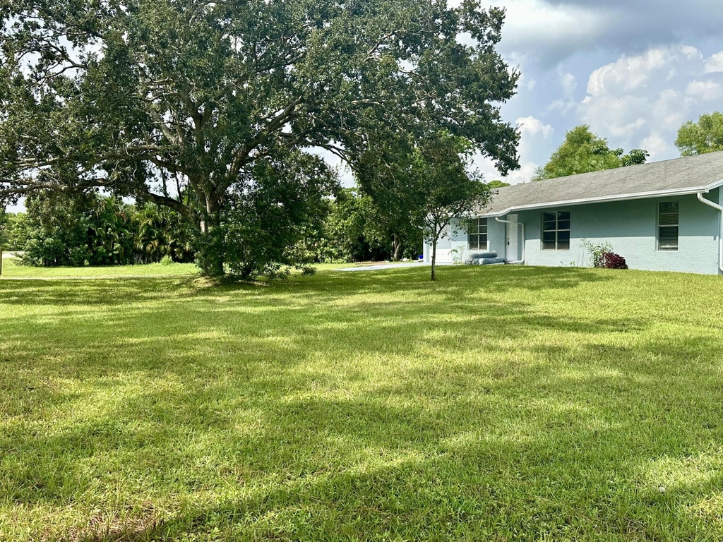 13399 53rd Court N - Photo 31