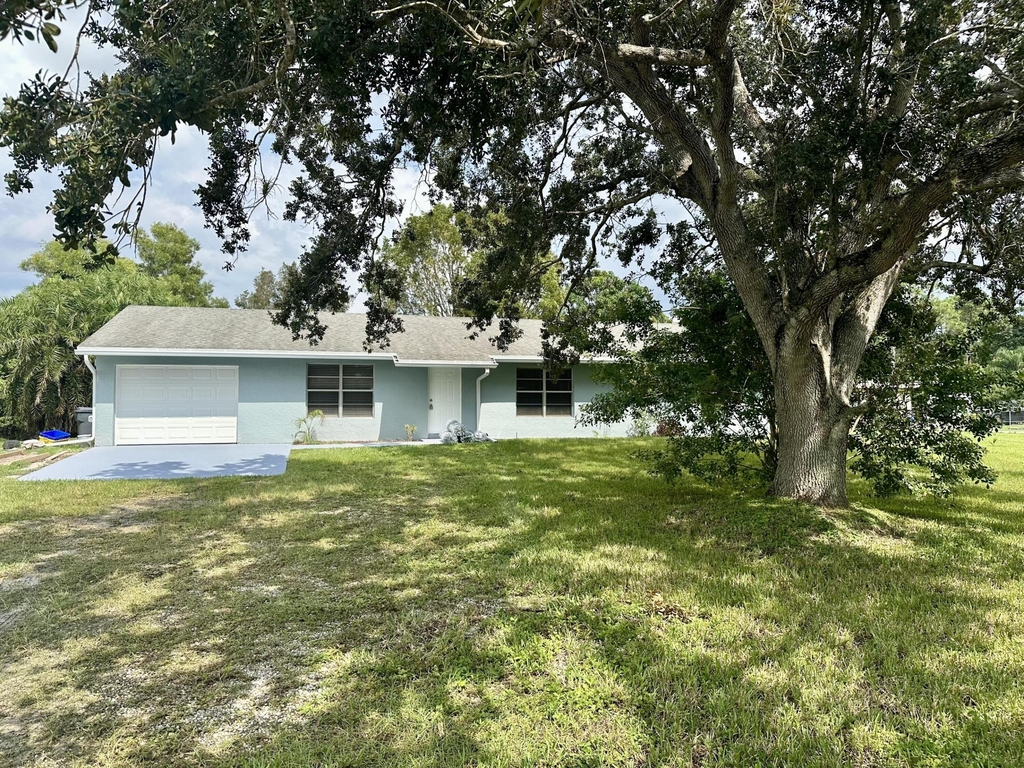 13399 53rd Court N - Photo 3