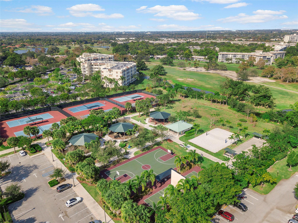 4261 W Palm Aire Drive - Photo 43